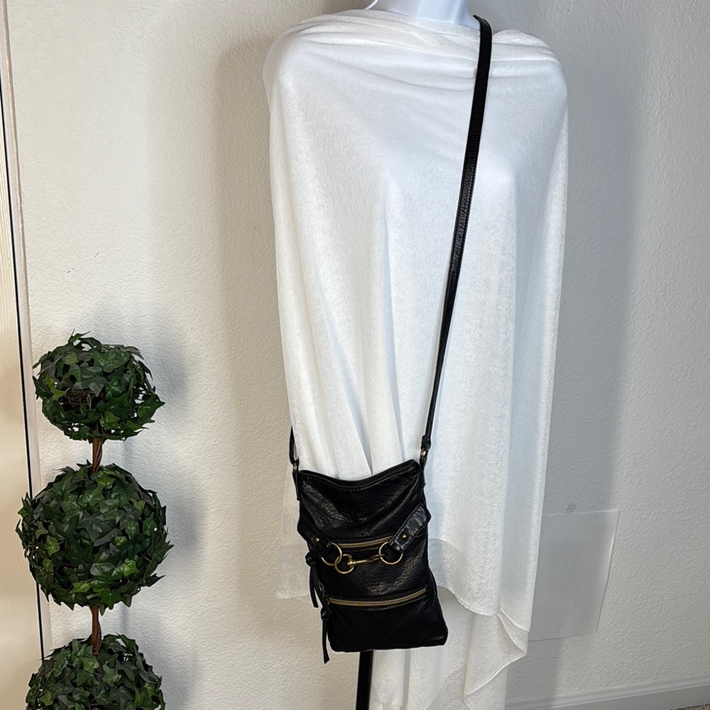 Stone Mountain Accessories Crossbody Bag Black - Picture 2 of 15
